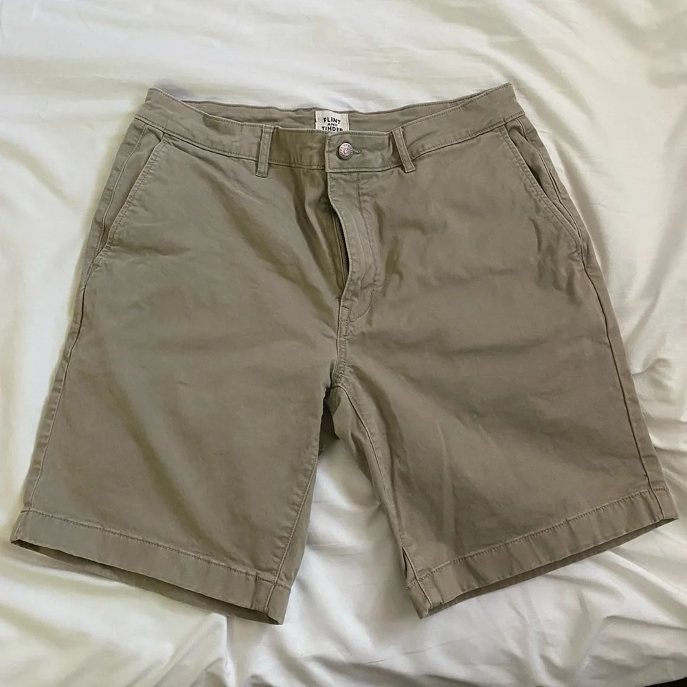 Flint and tinder khaki shorts